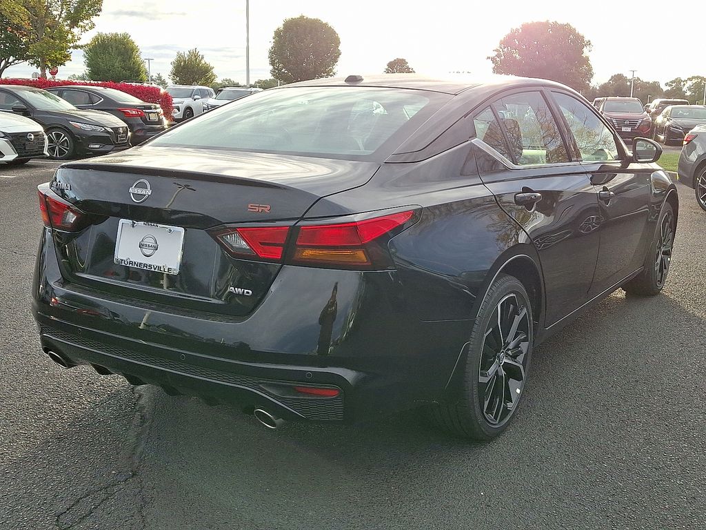 Thumbnail: 2025 Nissan Altima - 4