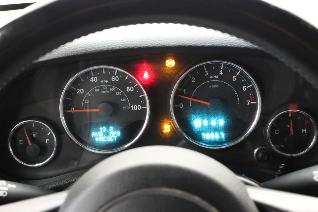 Thumbnail: 2013 Jeep Wrangler - 18