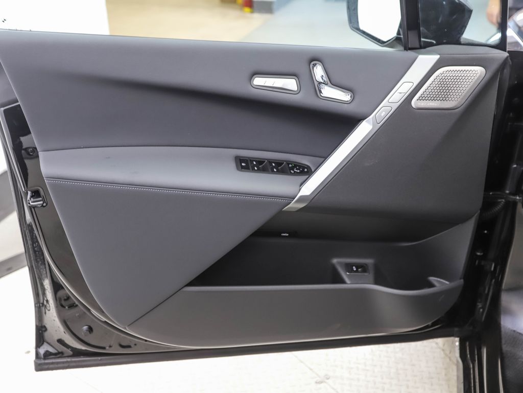 2026 BMW iX  9