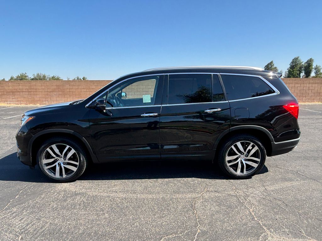 Thumbnail: 2016 Honda Pilot - 8