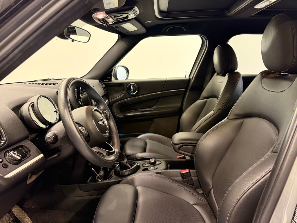 Thumbnail: 2017 MINI Cooper Countryman - 10