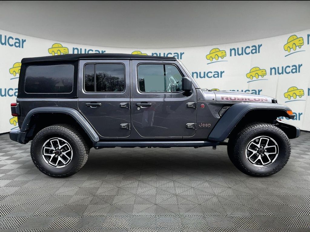 2024 Jeep Wrangler — photo 9
