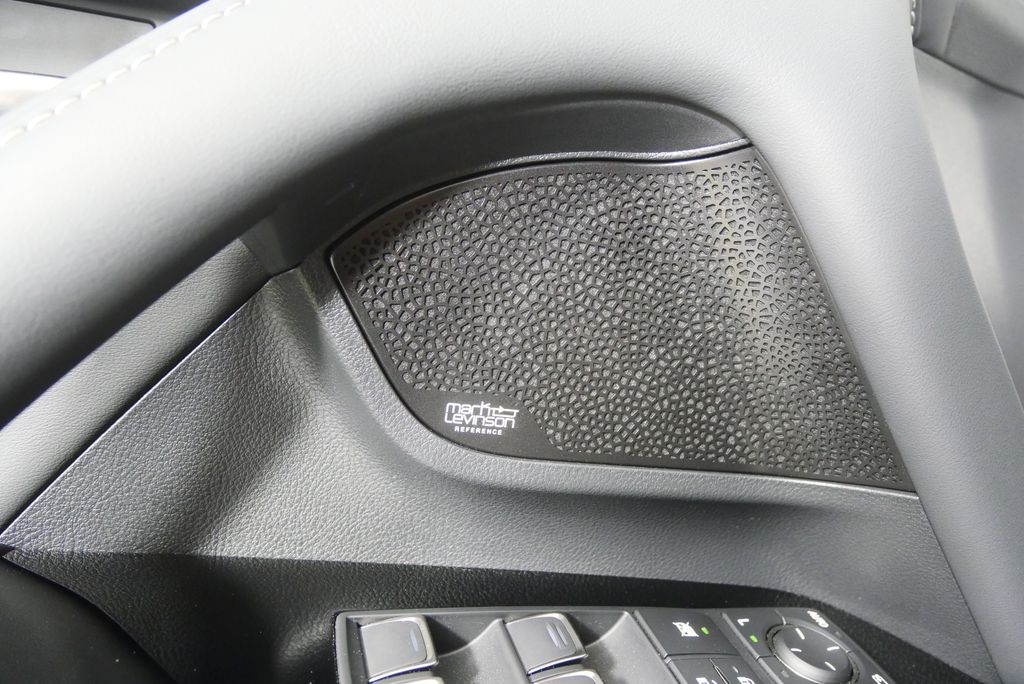 Thumbnail: 2024 Lexus LX - 10