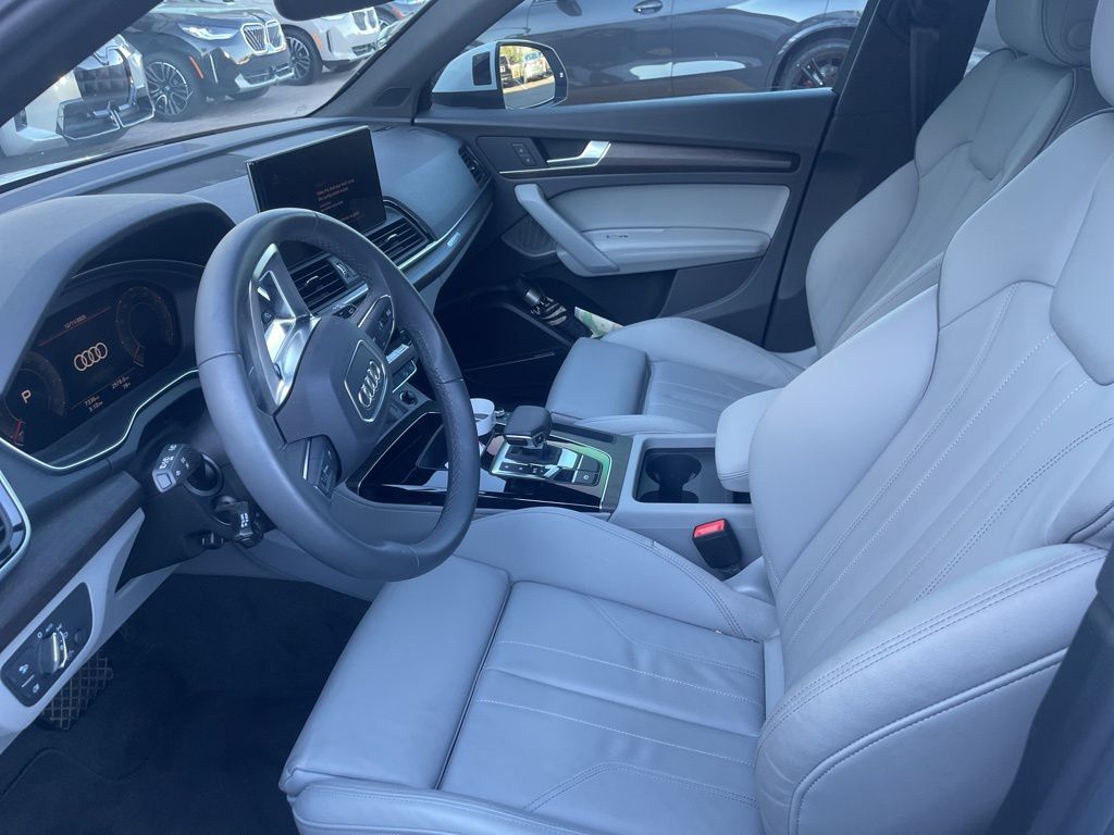 Thumbnail: 2024 Audi Q5 - 7