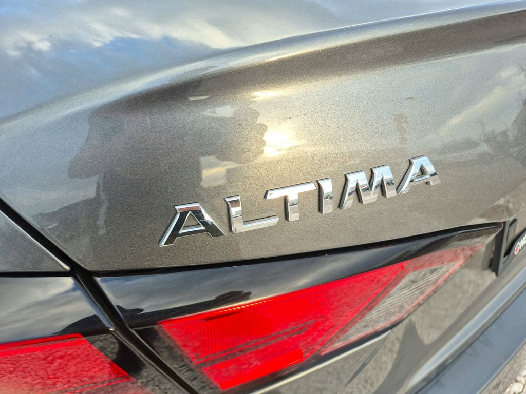 2022 Nissan Altima 2.5 SV Gray at Monument Chevrolet