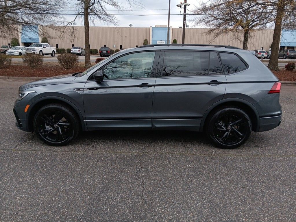 2024 Volkswagen Tiguan 2.0T SE R-Line Black 2