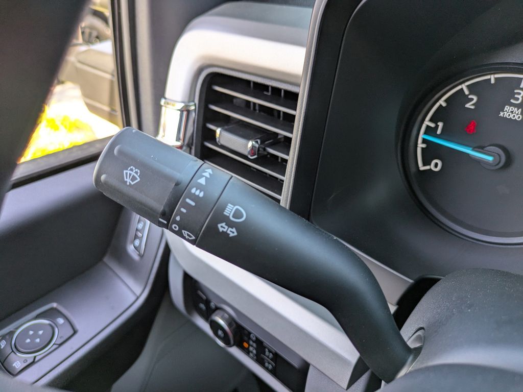 2025 Ford F-350 Chassis XL