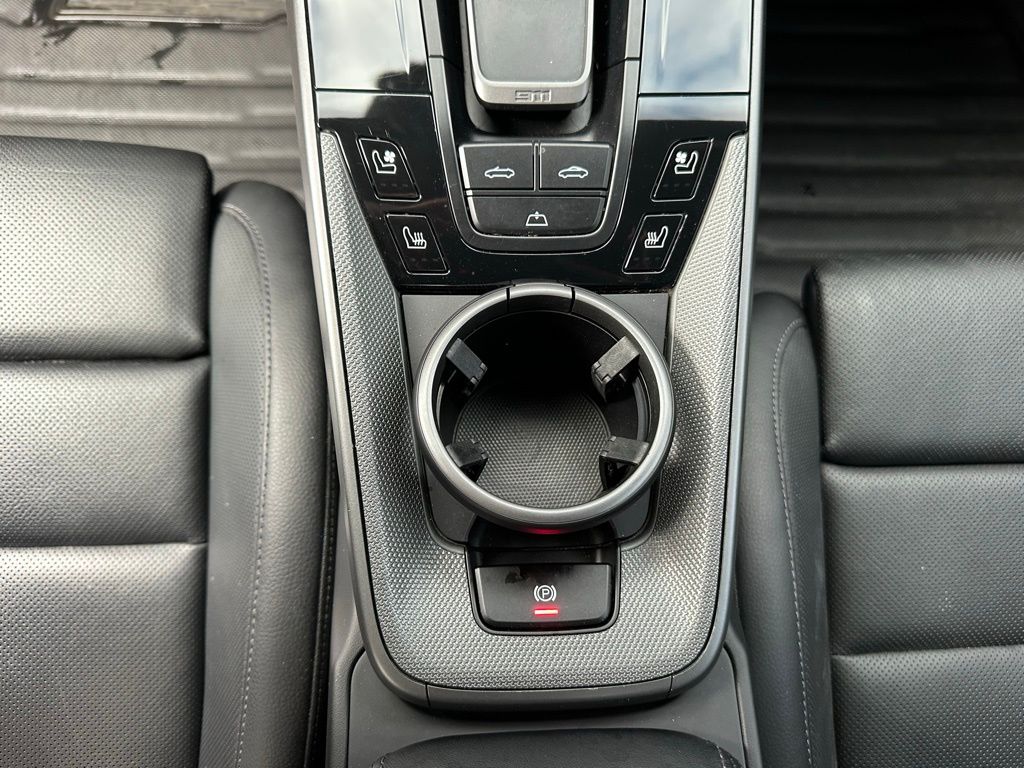 Thumbnail: 2025 Porsche 911 - 28