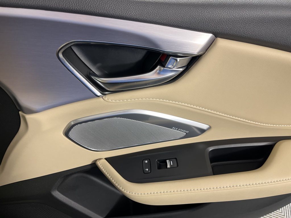 Thumbnail: 2023 Acura RDX - 11