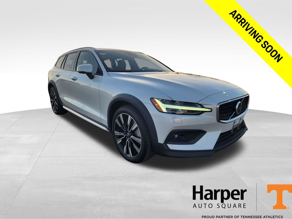 2023 Volvo V60 Cross Country B5 Ultimate AWD