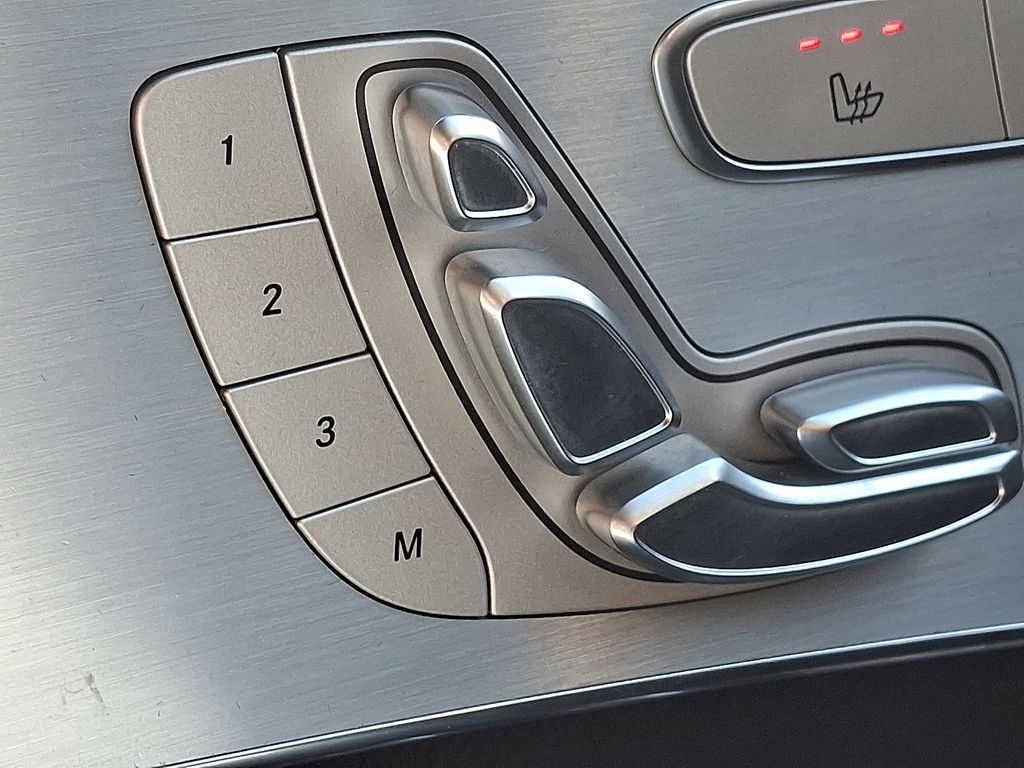 2019 Mercedes-Benz C-Class C 300 24