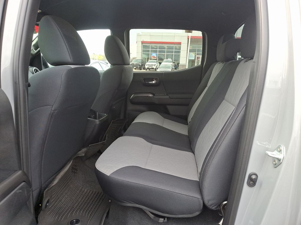 2021 Toyota Tacoma TRD Sport 10