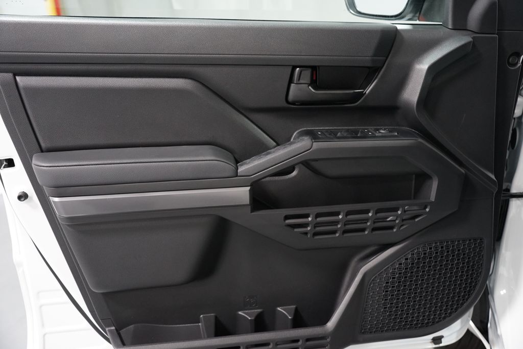 Thumbnail: 2025 Toyota Tacoma - 31