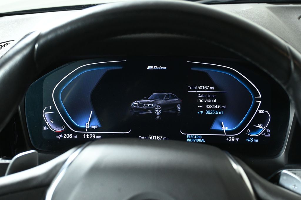 Thumbnail: 2021 BMW 3 Series - 20