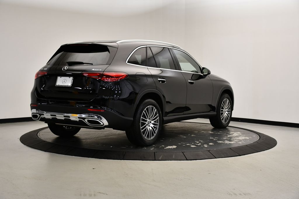2025 Mercedes-Benz GLC 300 5