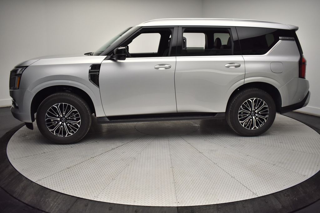 2025 Nissan Armada SL 8