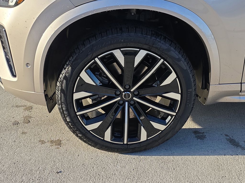 new 2026 Volvo XC90 Plug-In Hybrid car, priced at $80,995