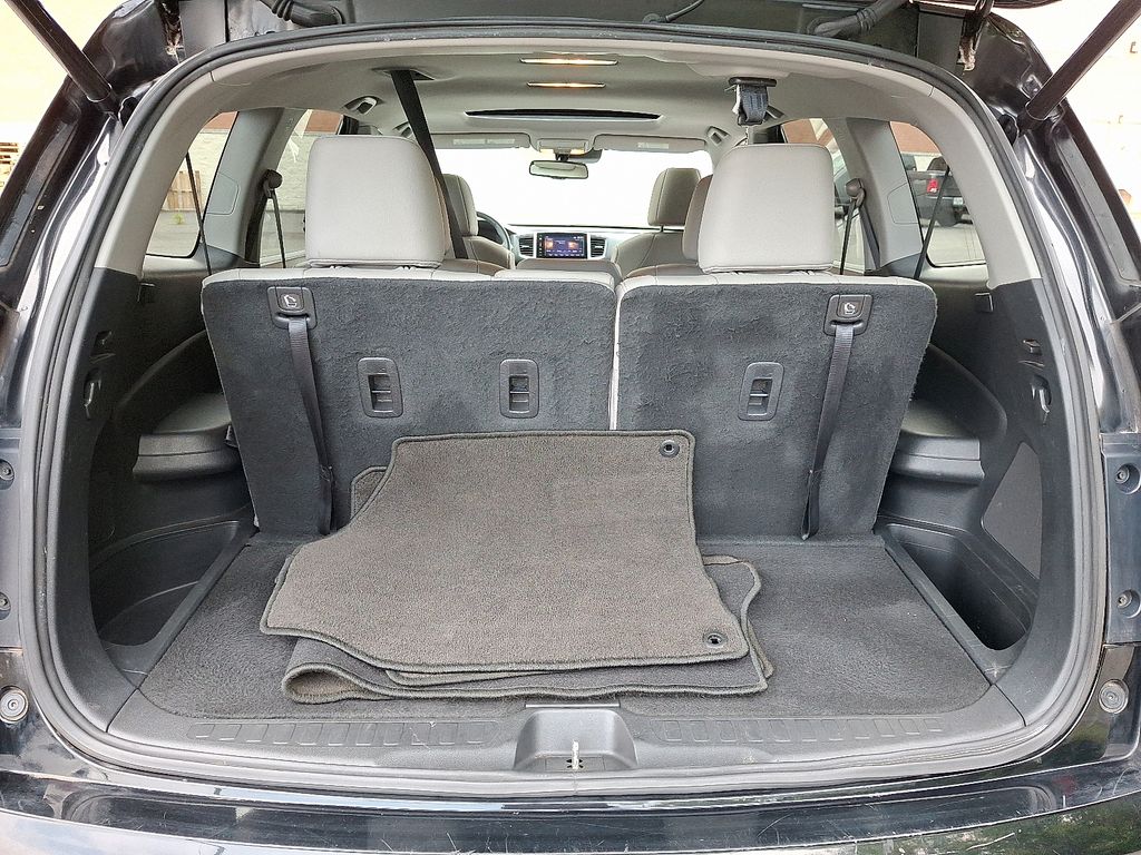 Thumbnail: 2016 Honda Pilot - 30