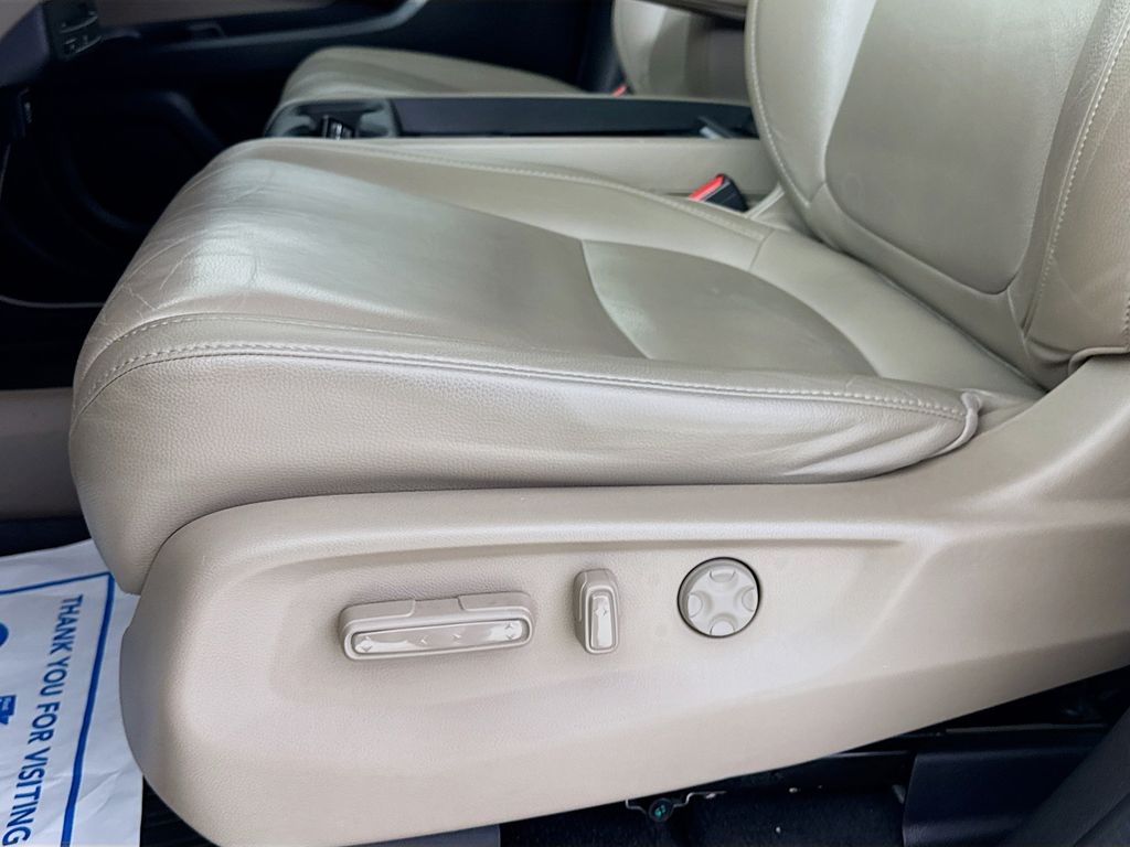 Used Car 2018 Honda Odyssey  Ex-l For Sale Under $25,000 In Austin, Texas