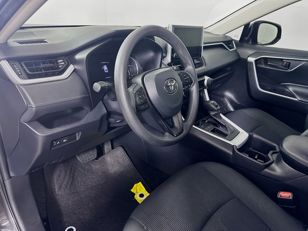 Thumbnail: 2024 Toyota RAV4 - 9