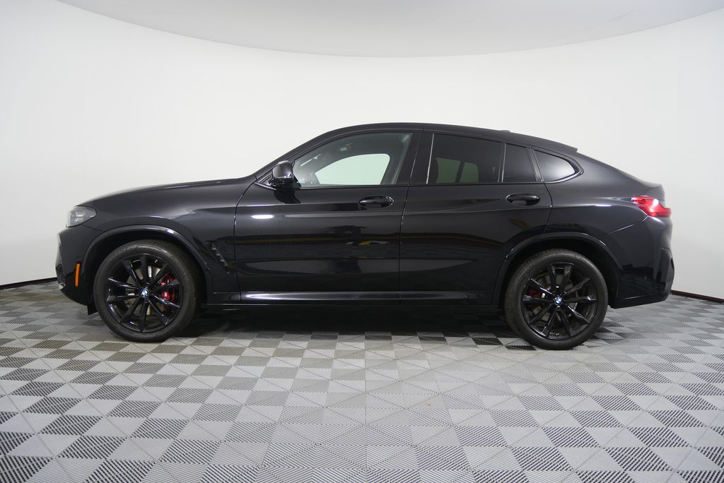 Thumbnail: 2023 BMW X4 - 6