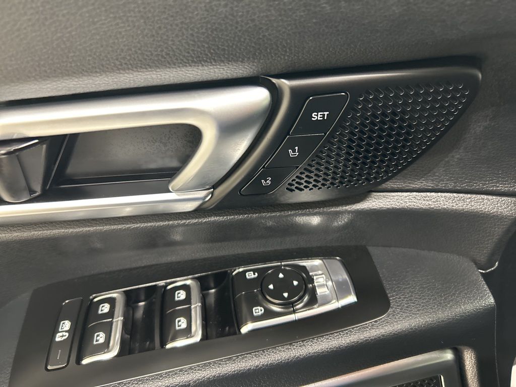 used 2025 Kia Telluride car, priced at $50,262