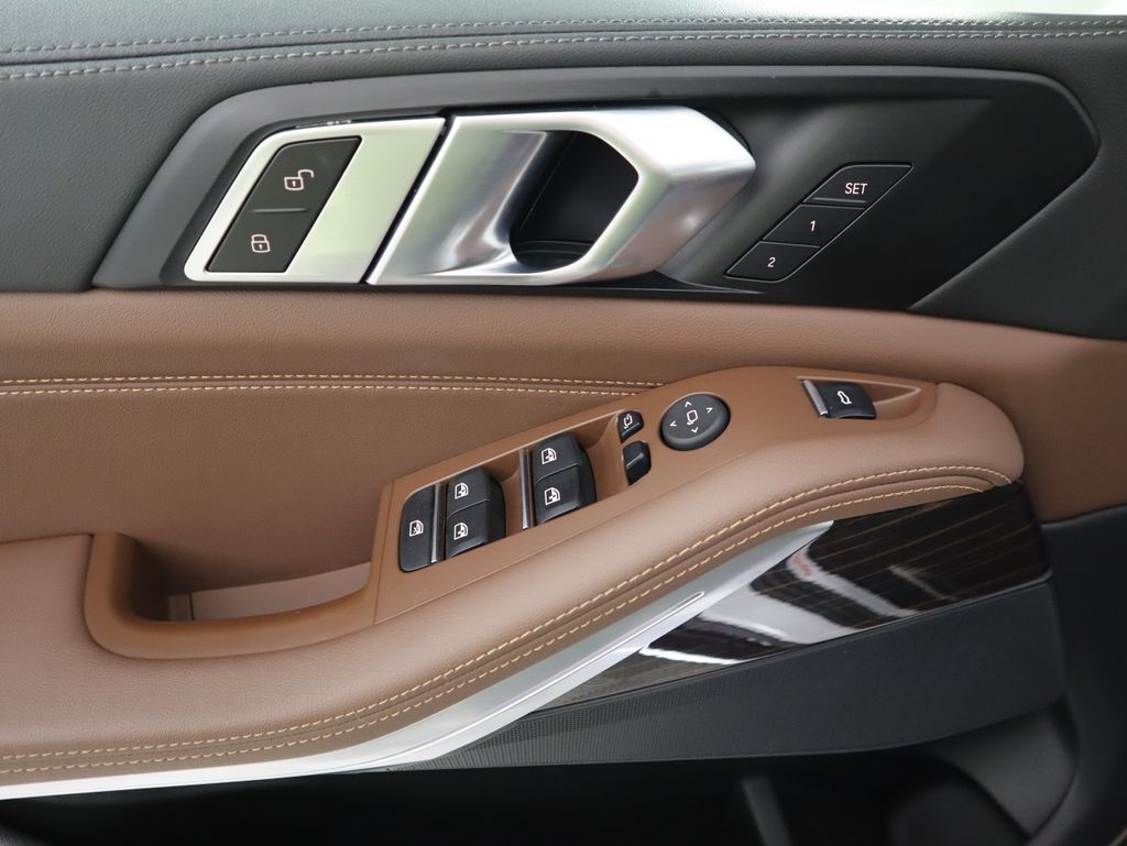 Thumbnail: 2024 BMW X5 - 24