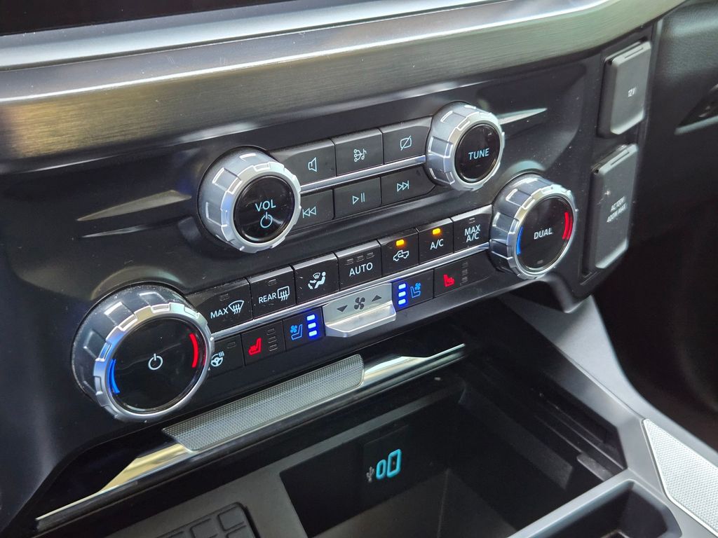 Used 2024 Ford F-250SD Truck