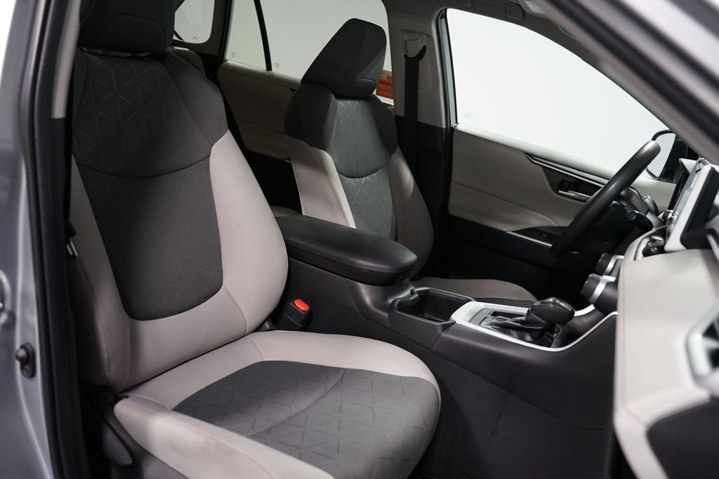 Thumbnail: 2023 Toyota RAV4 - 28