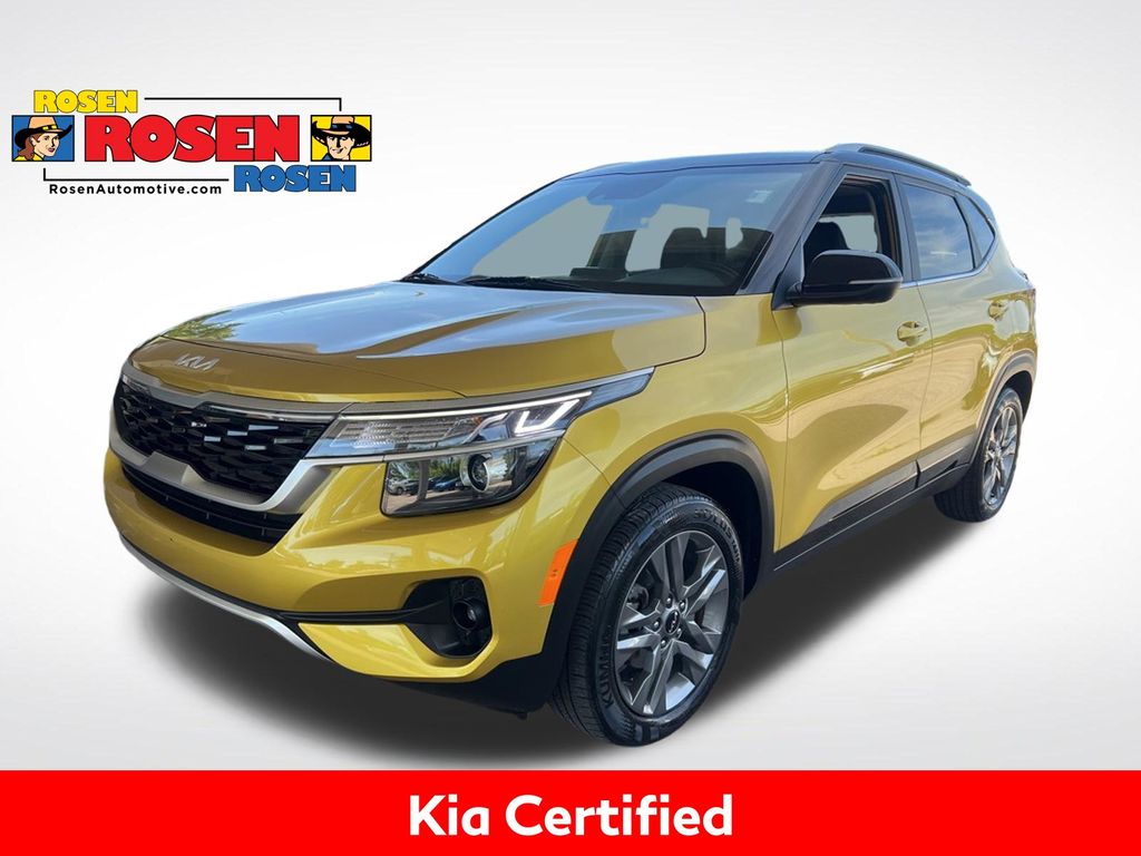 Starbright Yellow/Black Roof 2022 Kia Seltos SUV / Crossover Front-Wheel Drive Continuously Variable Transmission
