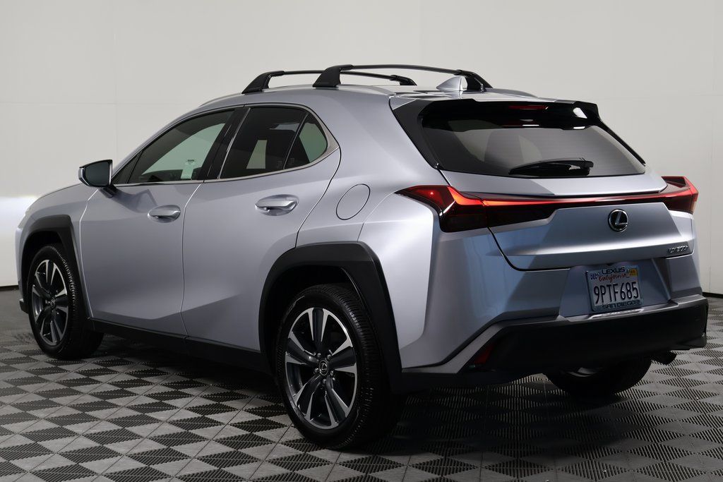 Thumbnail: 2025 Lexus UX - 6