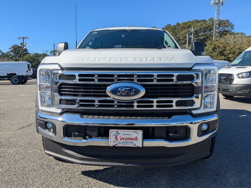 2025 Ford F-550 Chassis XL