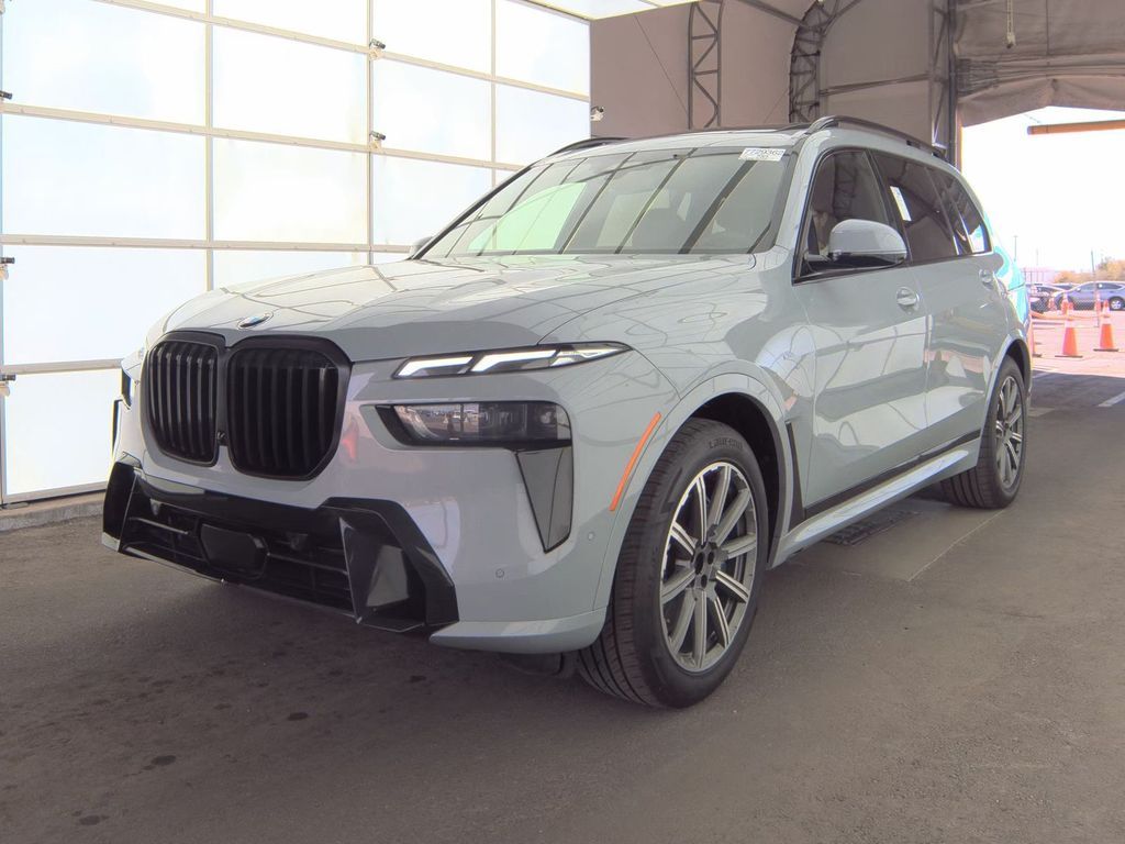 2025 BMW X7 xDrive40i AWD