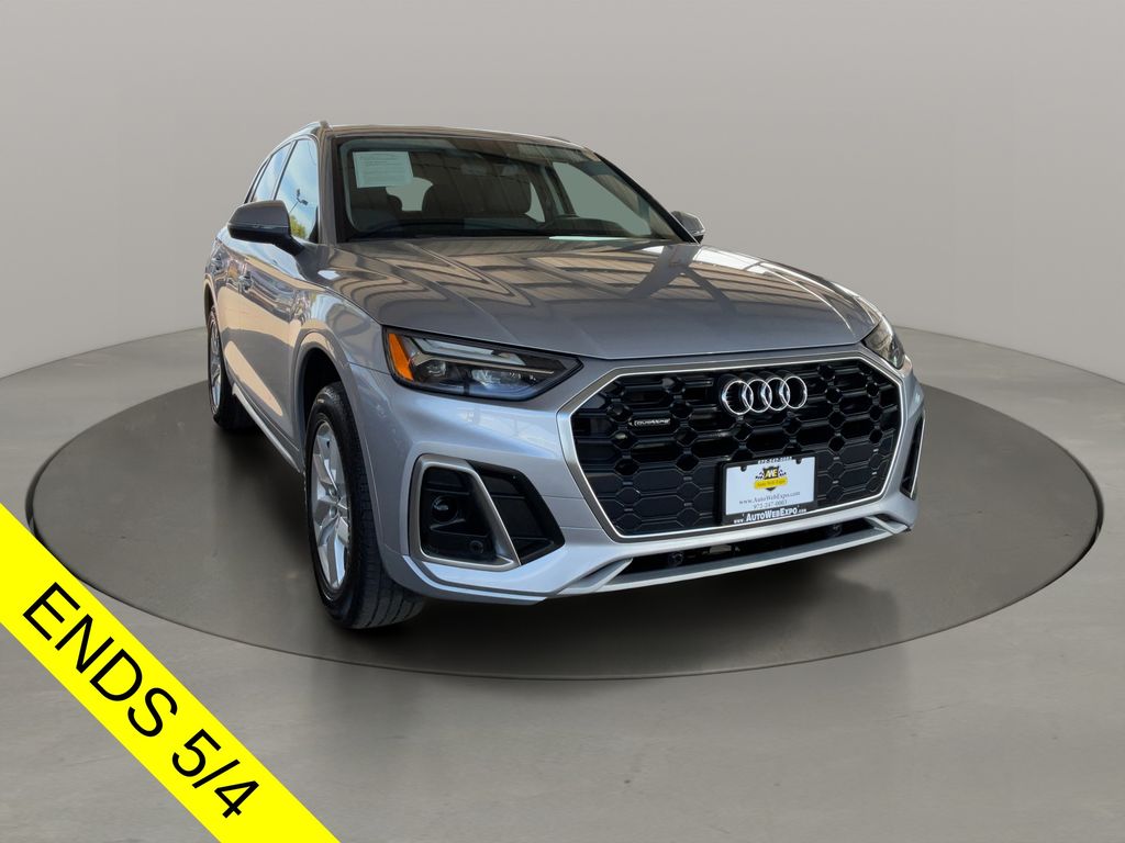 Florett Silver Metallic 2023 Audi Q5 quattro Premium S Line 45 TFSI SUV / Crossover All-Wheel Drive 7-Speed Automatic