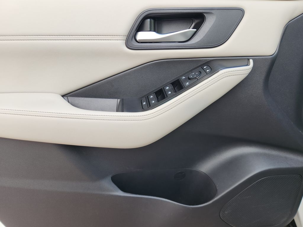 2022 Nissan Rogue SV White at South Houston Nissan