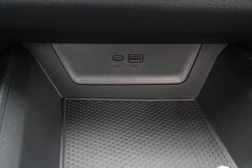 2026 Chevrolet Equinox LT 27