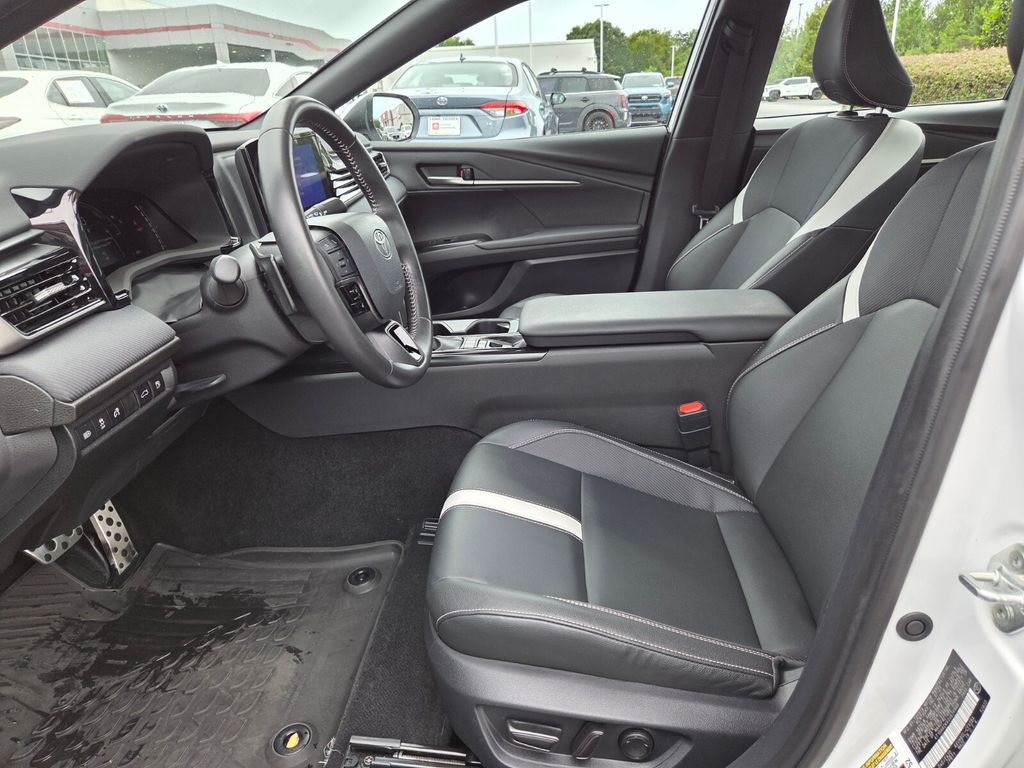 Used 2025 Toyota Camry Sedan