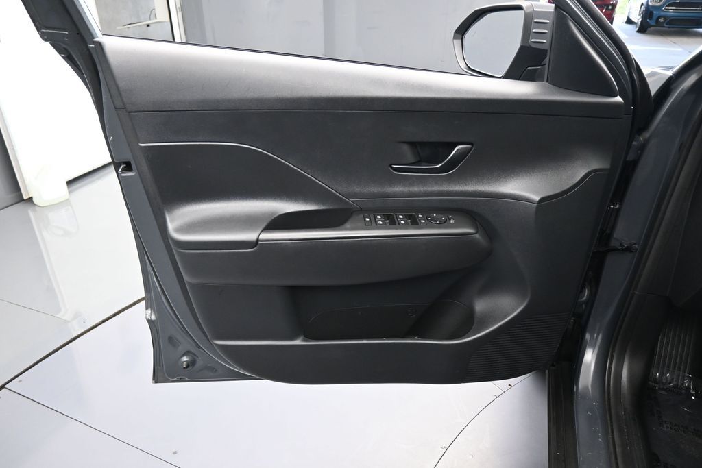 Used 2024 Ecotronic Gray Pearl Hyundai SE image 13