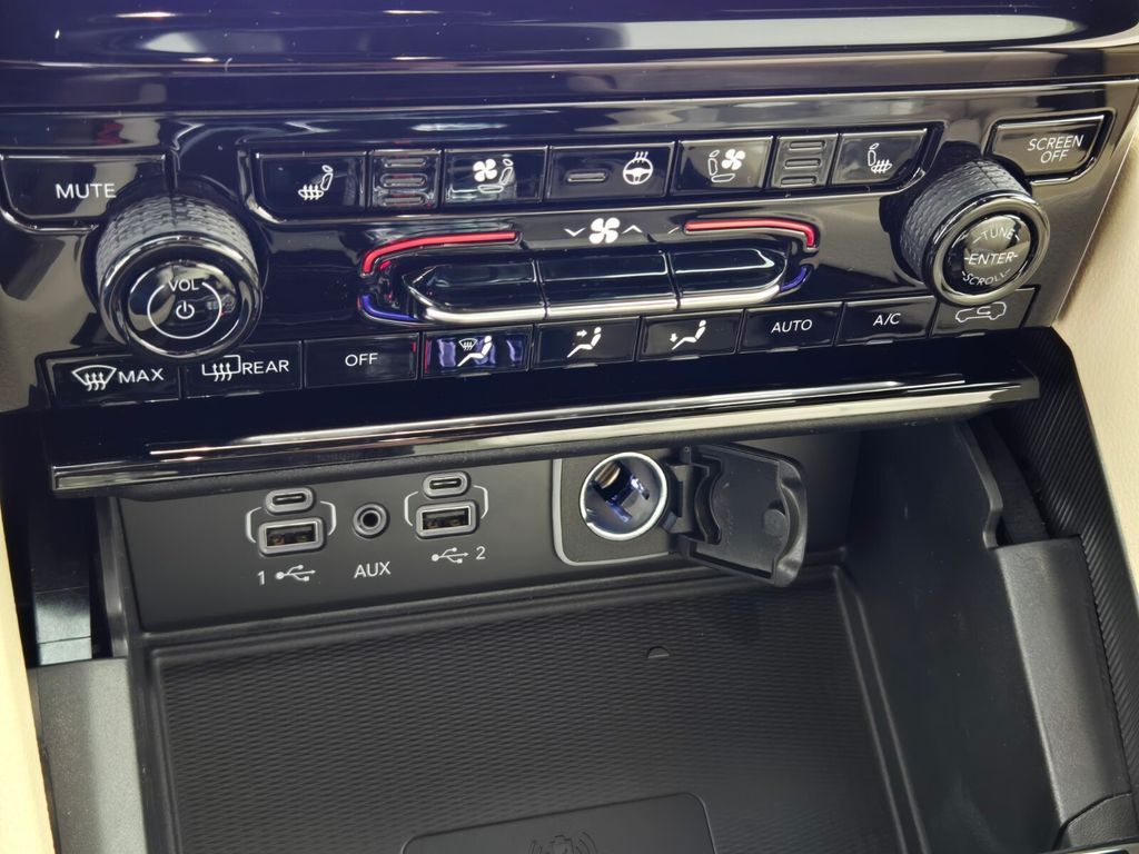 new 2025 Jeep Grand Cherokee car, priced at $41,585