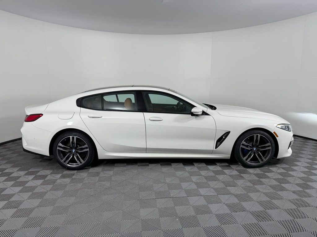 2023 BMW 8 Series  4