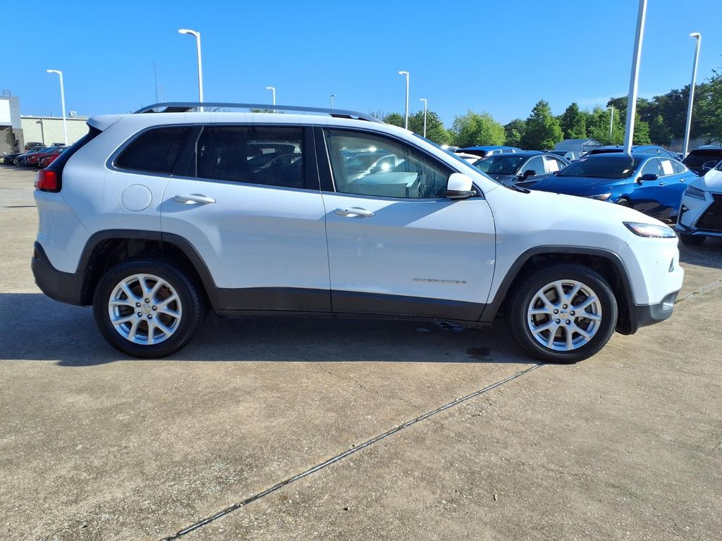 2017 Jeep Cherokee Latitude White at EAG Ford Navasota