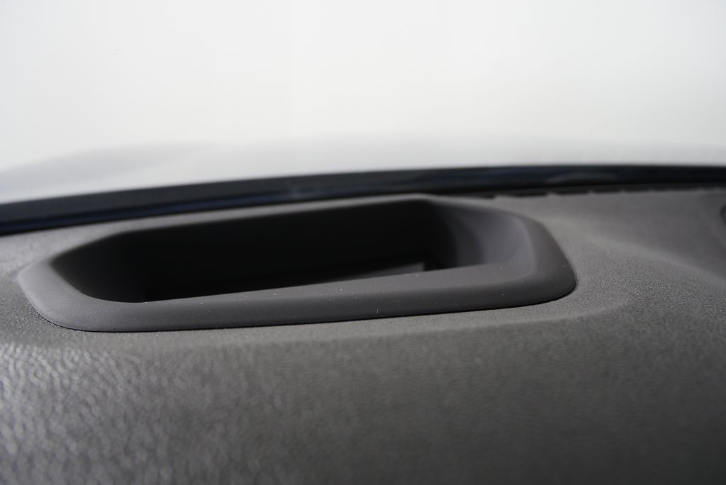 Thumbnail: 2023 BMW 5 Series - 21