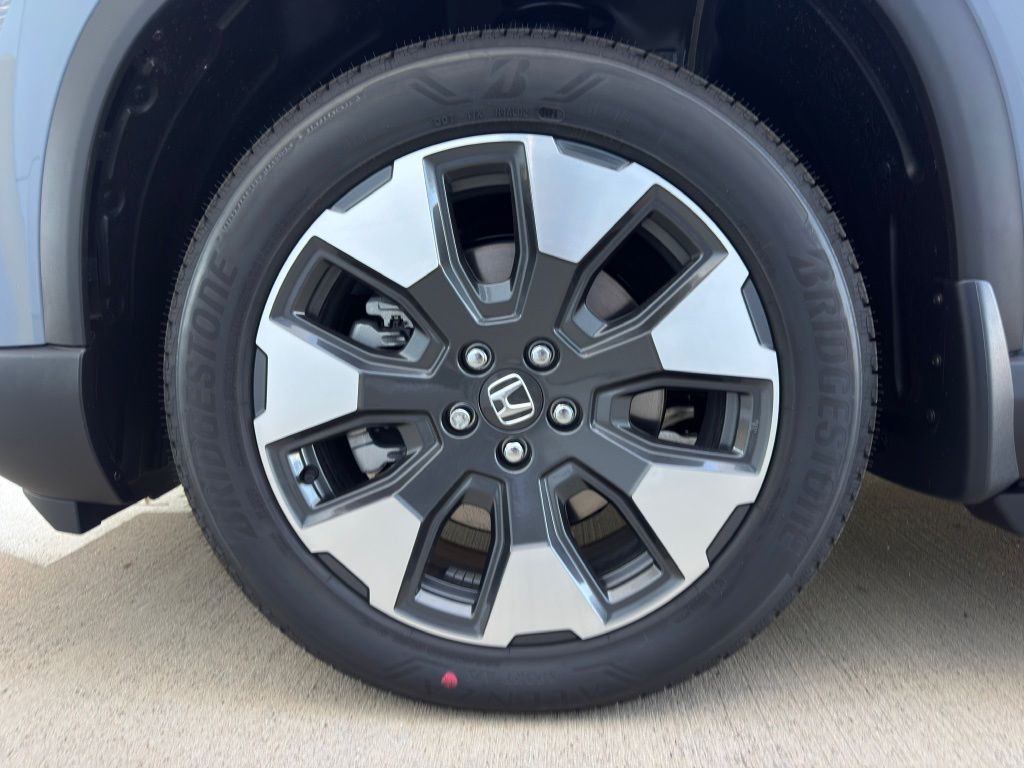 2026 Honda Pilot Elite Gray at Classic Honda Galveston