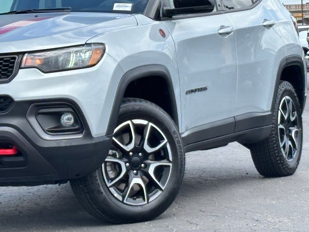 Used Car 2024 Jeep Compass  Trailhawk For Sale Under $30,000 In Austin, Texas