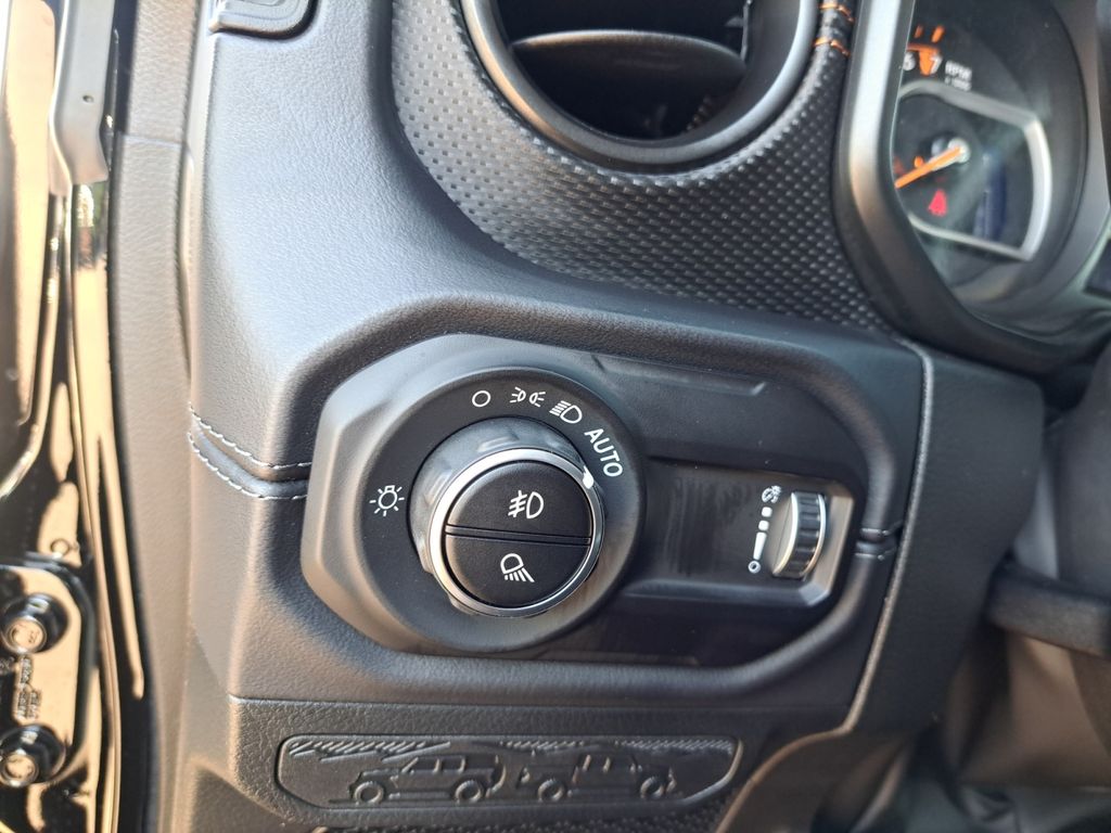 New Car 2025 Jeep Gladiator  Mojave For Sale Under $50,000 In Austin, Texas