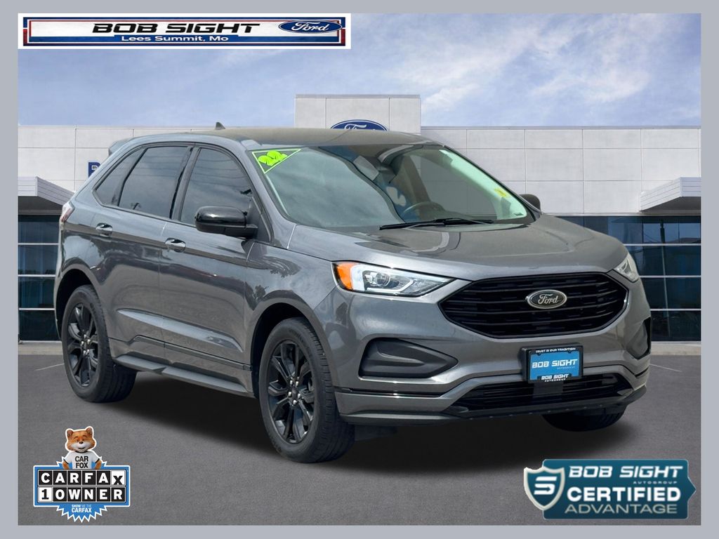 2022 Ford Edge SE