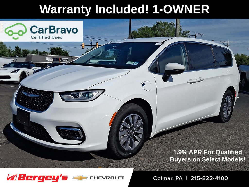  2023 Chrysler Pacifica Hybrid Touring L FWD   