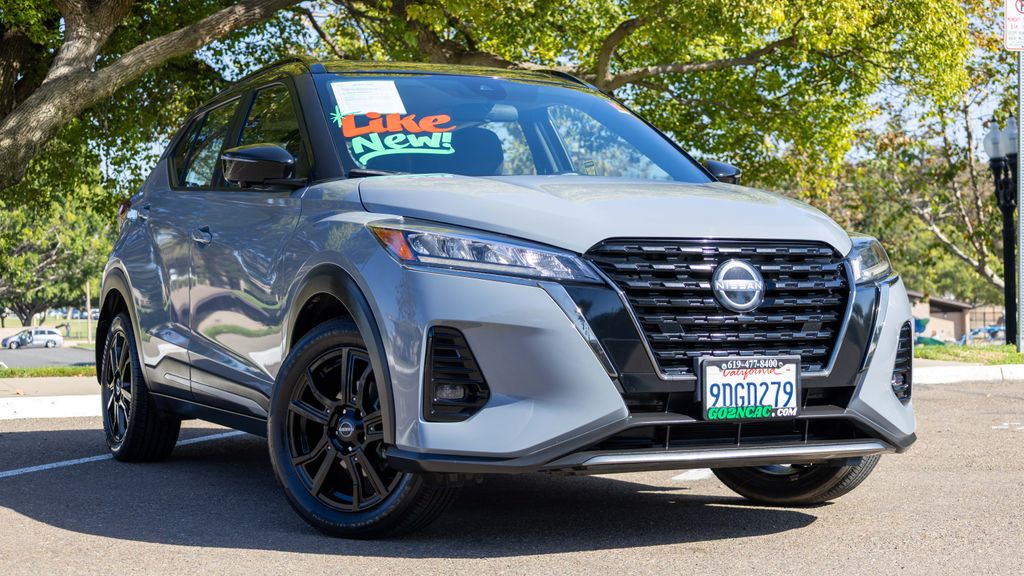 2023 Nissan Kicks SR