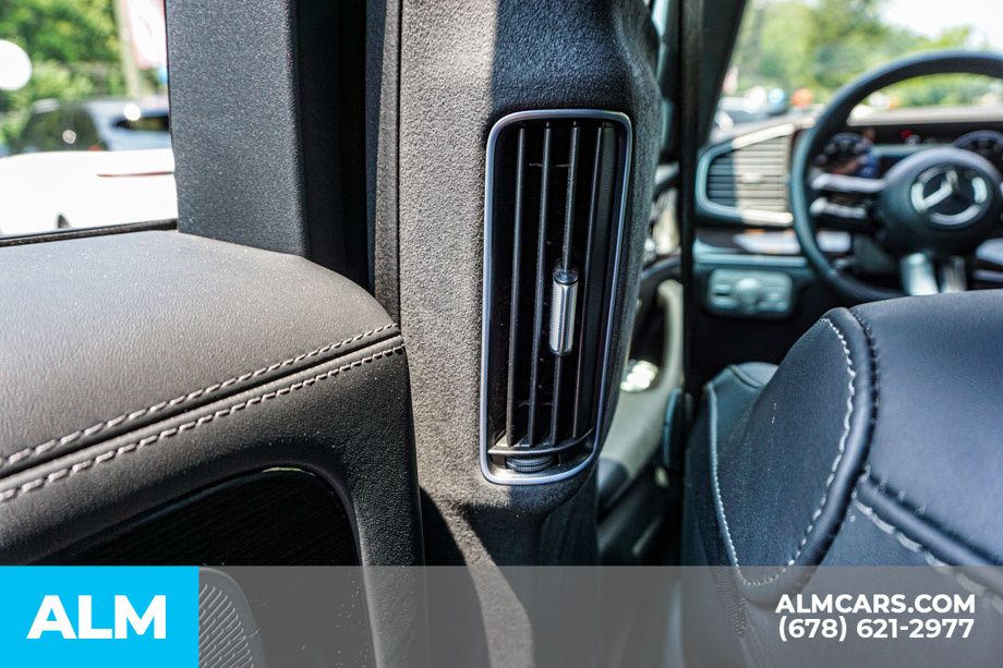 Used 2024 Black Mercedes-Benz GLS 580 image 33