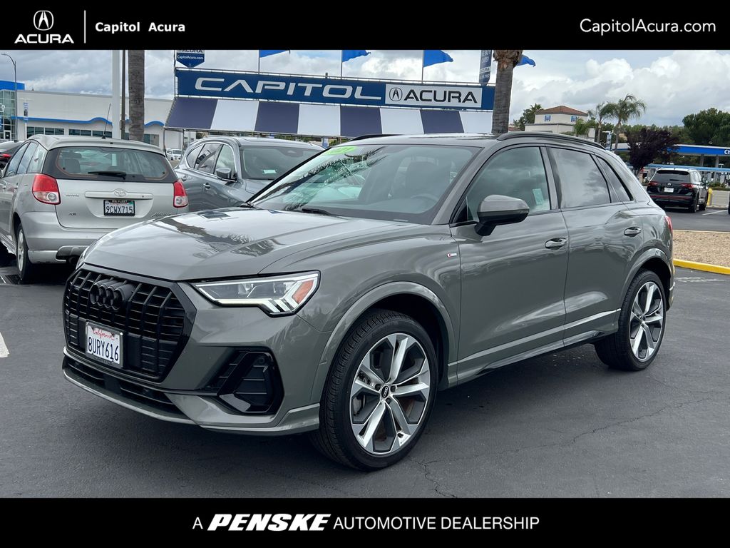 Thumbnail: 2021 Audi Q3 - 1
